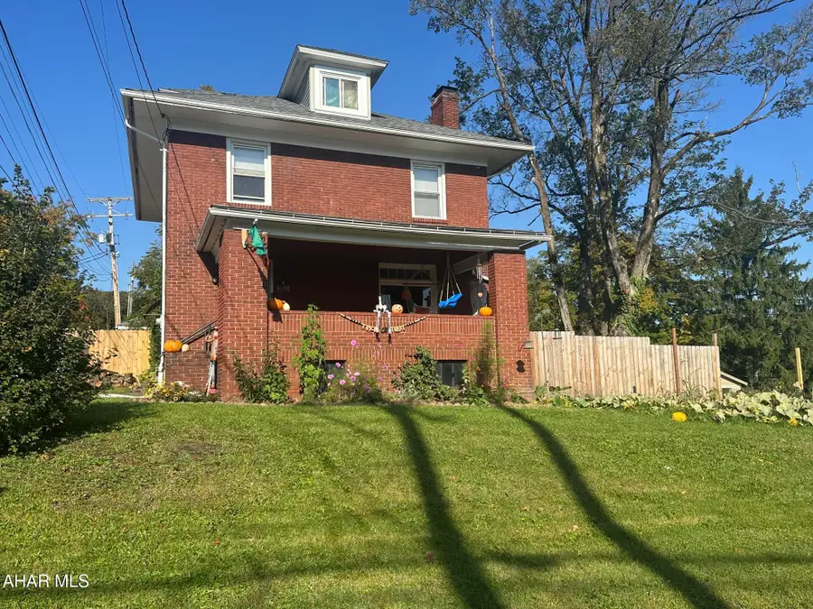 4126 Broad Avenue, Altoona, PA 16601 - #2