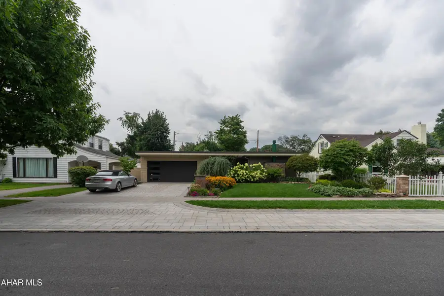 26 Mansion Boulevard, Altoona, PA 16602 - #2