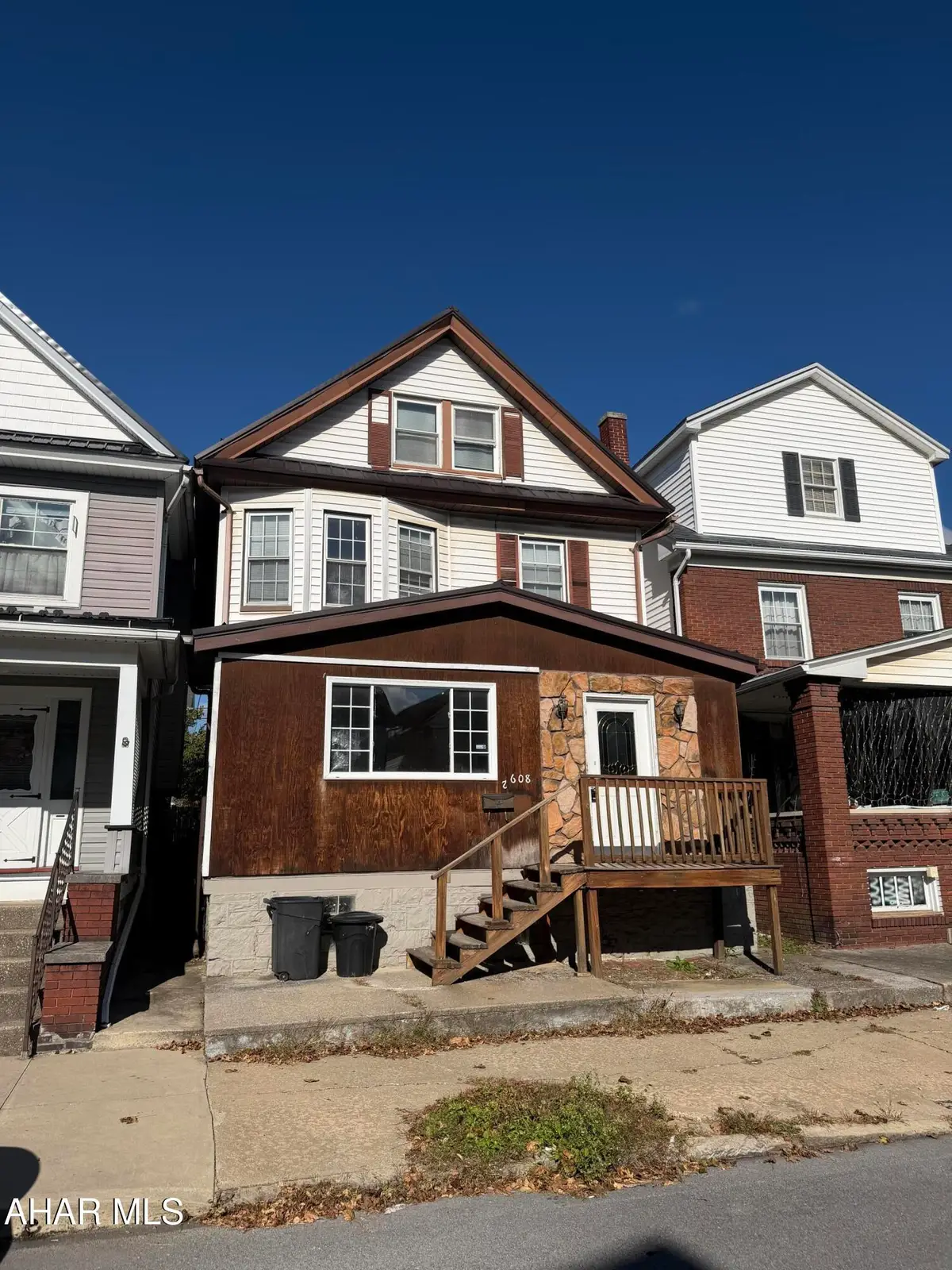 2608 W Chestnut Avenue, Altoona, PA 16601 - #1