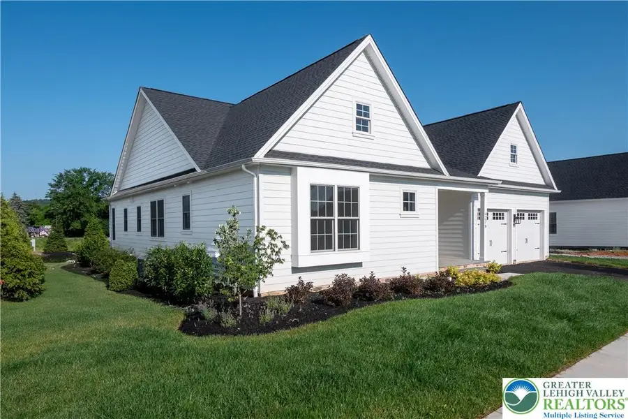 4276 Stonebridge Drive, Upper Saucon, PA 18015 - #3