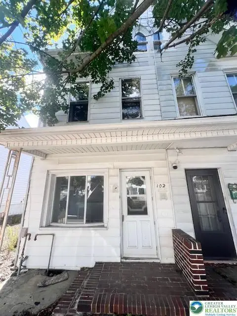 102 S Hickory Street, Mount Carmel, PA 17851