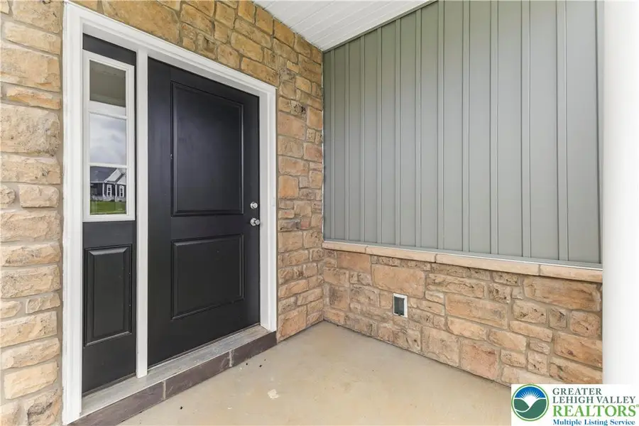 4780 Farrcroft Drive #113, Forks Township, PA 18040 - Image #2