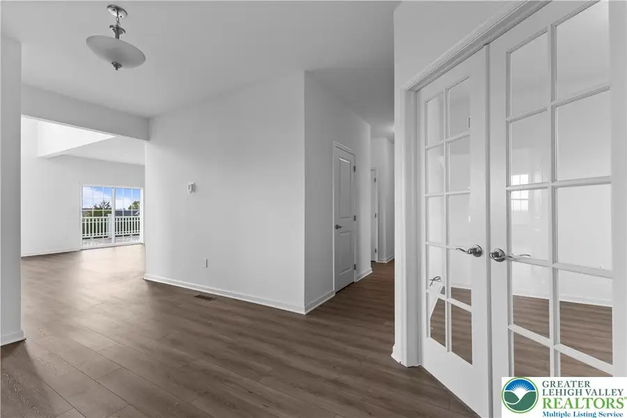 4780 Farrcroft Drive #113, Forks Township, PA 18040 - Image #3