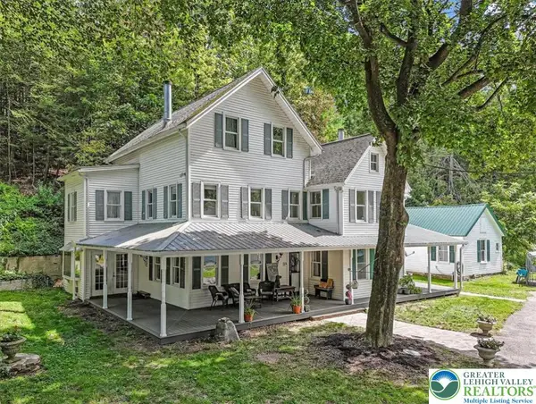 3585 Fairyland Road, Franklin Twp, PA 18235