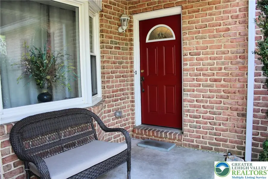 1385 Brookside Road, Wescosville, PA 18106 - Image #2