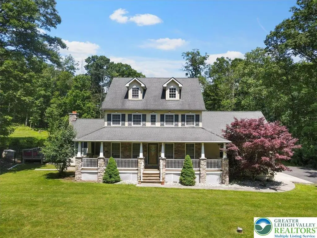 118 Hollow Drive, Stroudsburg, PA 18360 - Image #1