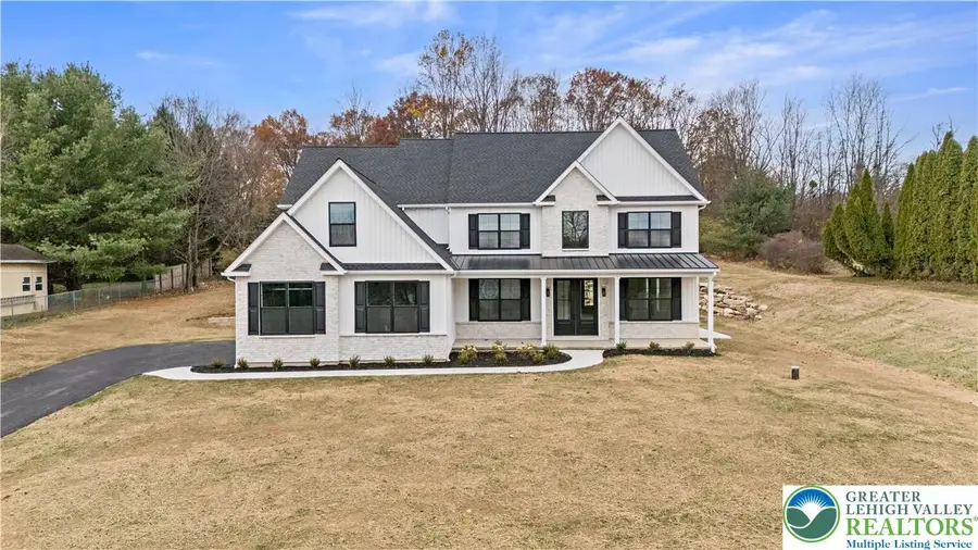 901 Renaldi Road, Wind Gap, PA 18091 - Image #2