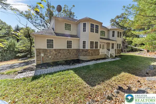 45 Coach Road, Jackson Twp, PA 18360