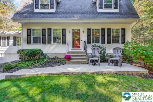 205 Winding Way, Chestnuthill Twp, PA 18353