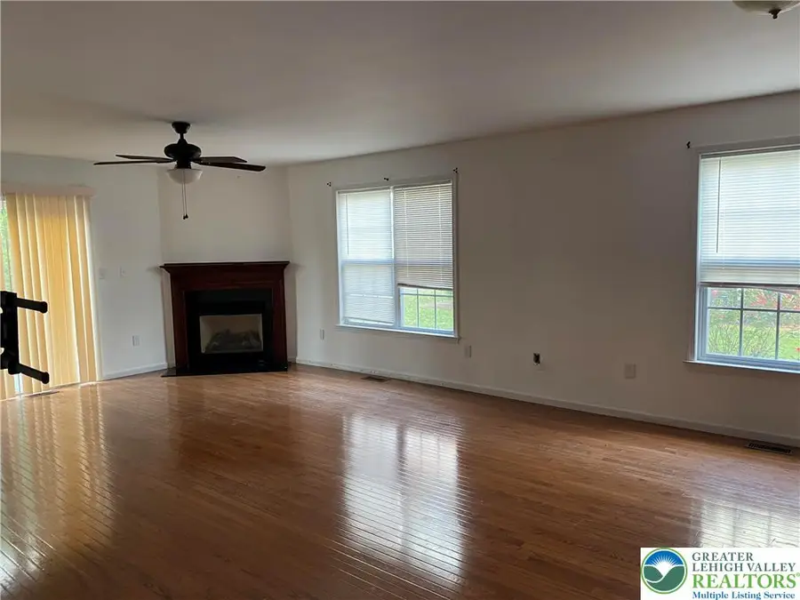 4141 Walter Road, Bethlehem Township, PA 18020 - Image #2