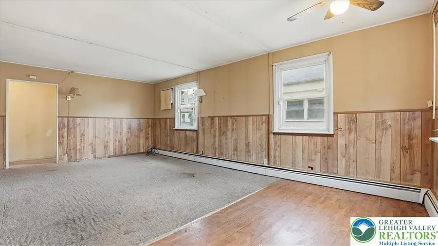 943 Crawford Street, Bethlehem, PA 18017 - Image #2