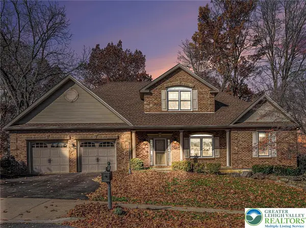 3186 Overlook Drive, Lower Macungie Twp, PA 18049