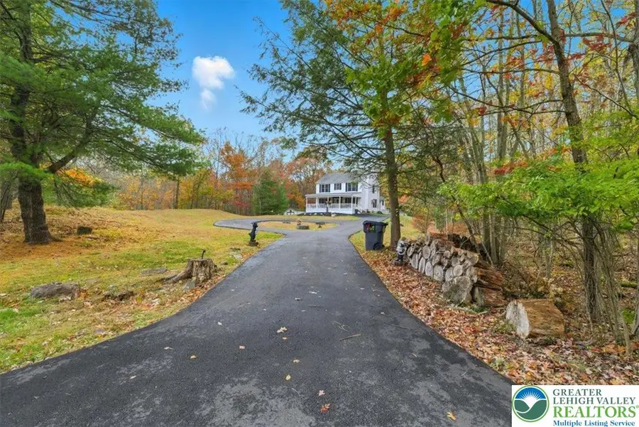 30 Ledgewood Court, East Stroudsburg, PA 18302 - Image #3