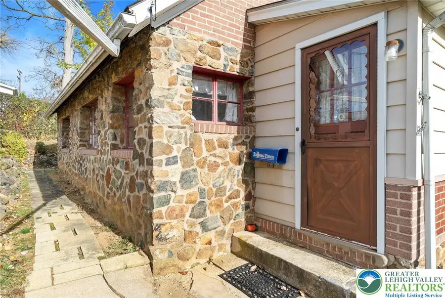 3209 Oregon Street, Easton, PA 18045 - Image #3