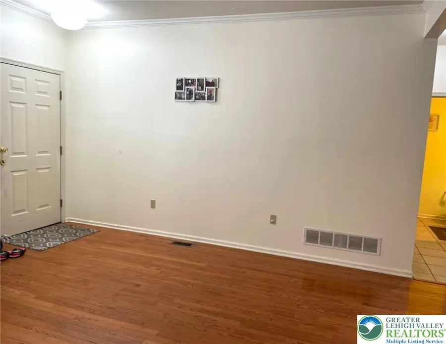 22 Cobblestone Drive, Palmer Township, PA 18045 - Image #3