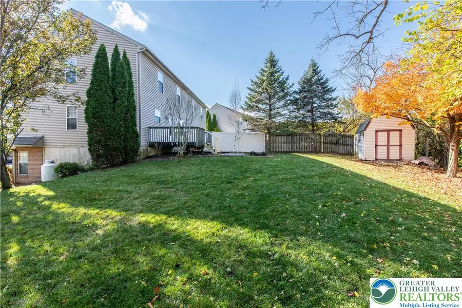 715 White Circle, Allen, PA 18067 - Image #3