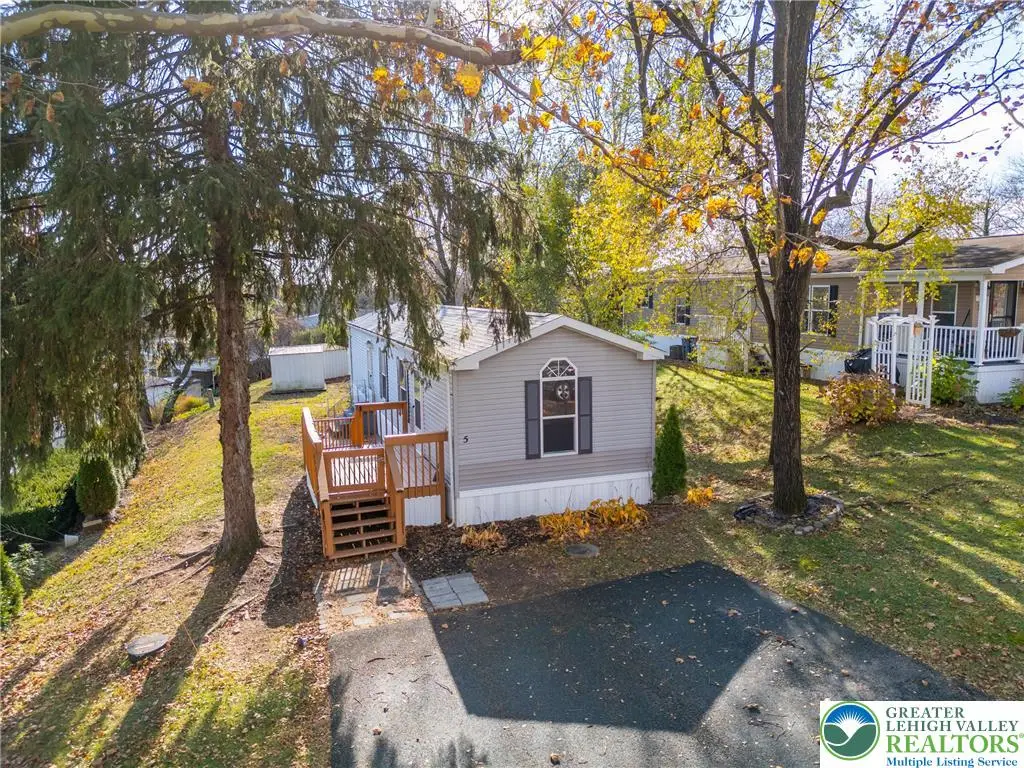 5 Woodview Court, Moore Township, PA 18014 - Image #1