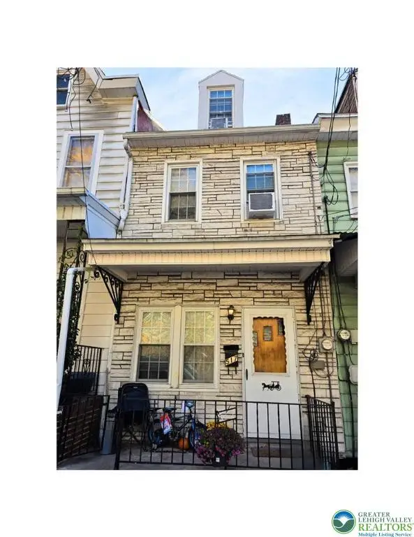 517 E Arch Street, Pottsville, PA 17901 - Image #1