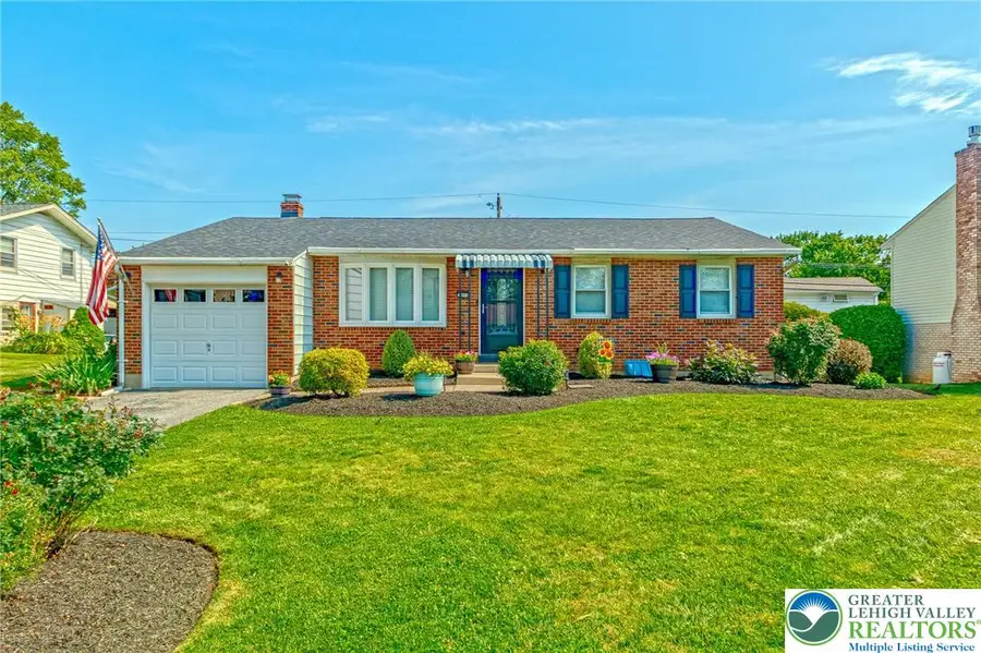 2809 Green Acres Drive, Dorneyville, PA 18103 - Image #3