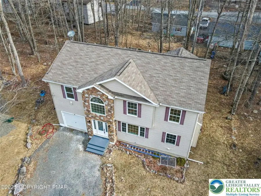 7500 Clearview Terrace, Coolbaugh Township, PA 18466 - Image #2