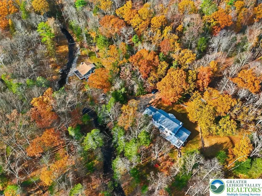 563 Pensyl Creek Road, Stroudsburg, PA 18360 - Image #2