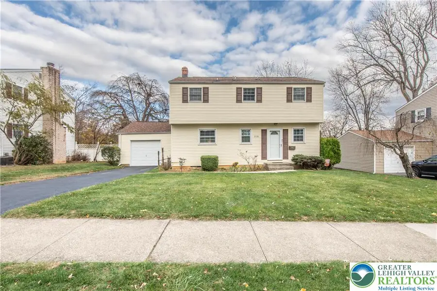 2126 Herbert Drive, Bethlehem, PA 18018 - Image #2