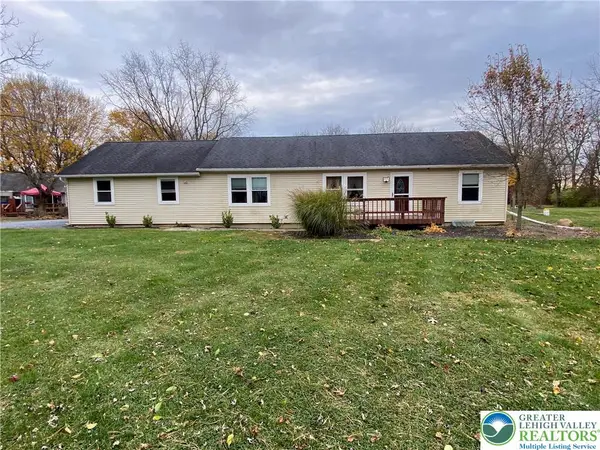 4571 Newburg Road, Lower Nazareth Twp, PA 18064