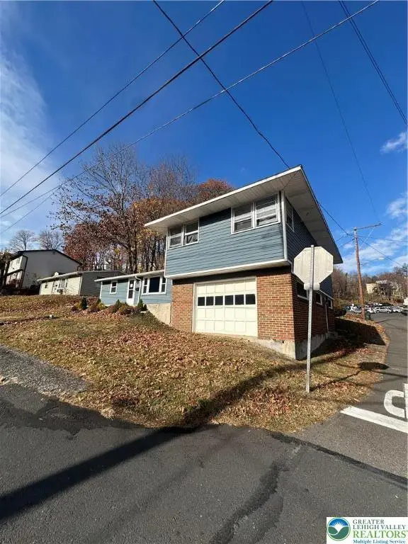 636 Snyder Street, Pottsville, PA 17901 - Image #2