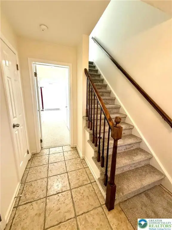 1045 Barnside Road, Wescosville, PA 18103 - Image #3