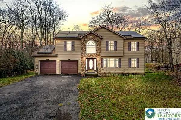 2127 Warwick Circle, Coolbaugh Twp, PA 18466