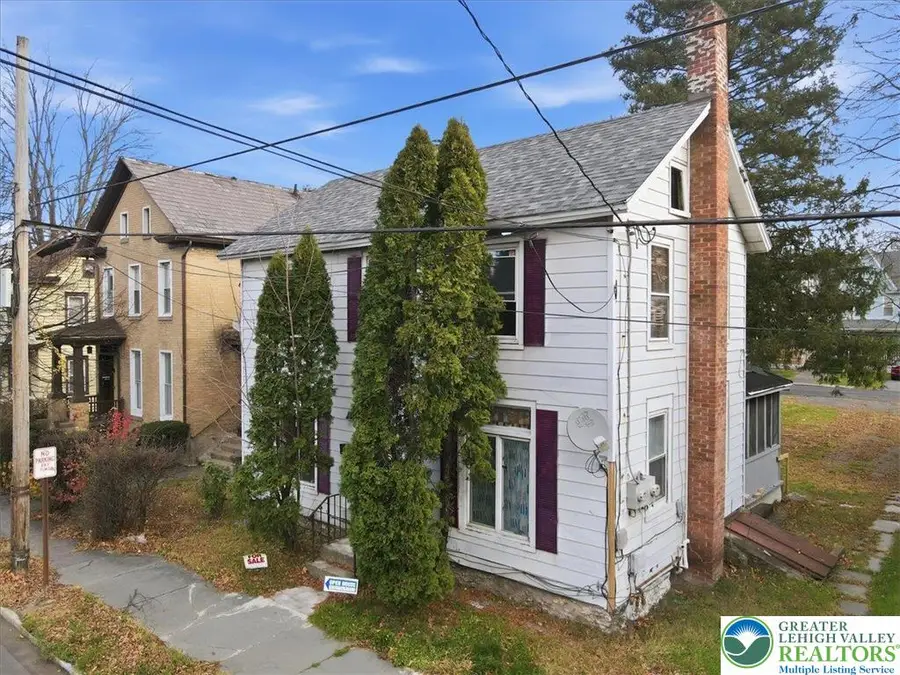 202 Courtland Street #1 & 2, East Stroudsburg, PA 18301 - Image #2