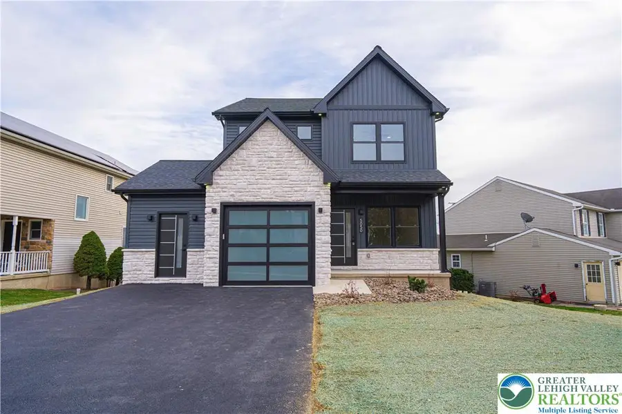 5050 Foxdale Drive, Whitehall, PA 18052 - Image #2