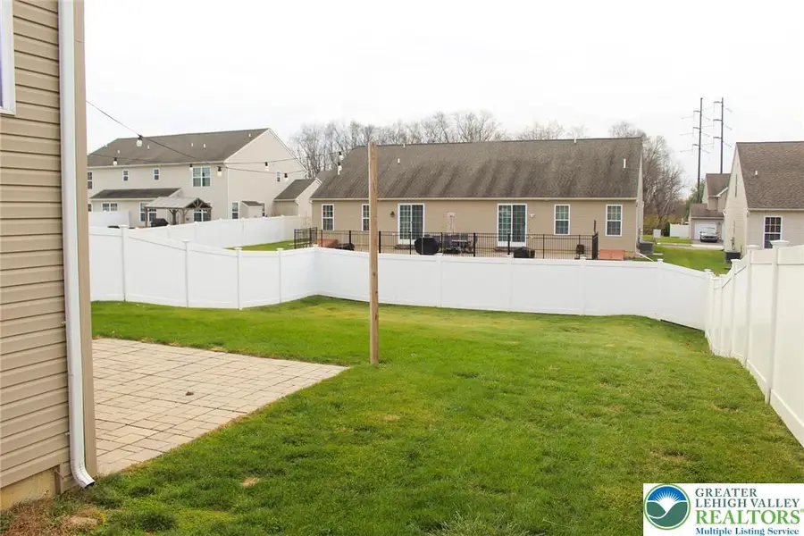 935 Graystone Circle, Allen, PA 18067 - Image #3