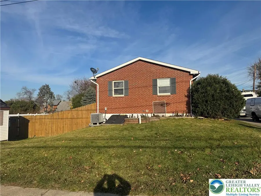 2347 S Law Street, Allentown, PA 18103 - Image #2