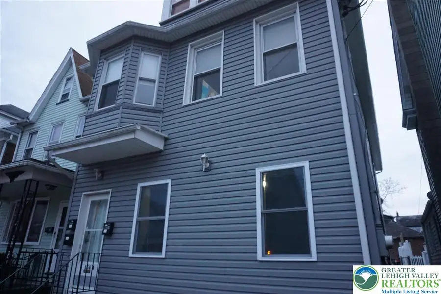 156 W Nesquehoning Street, Easton, PA 18042 - Image #3