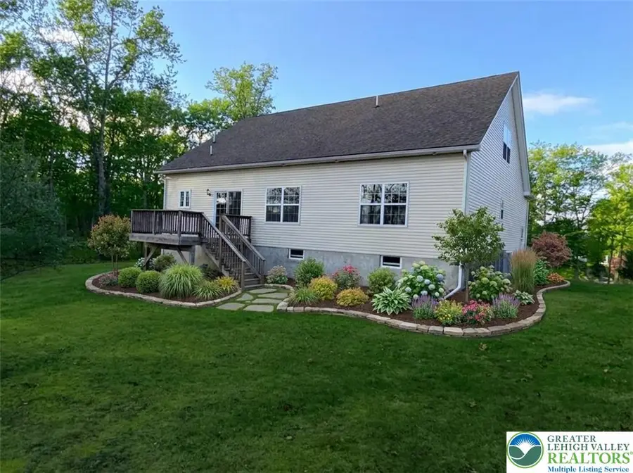106 Hilda Court, Smithfield, PA 18301 - Image #3