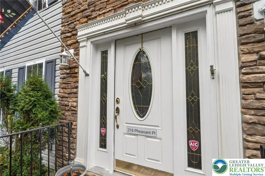 216 Pheasant Place, Coolbaugh Township, PA 18466 - Image #3