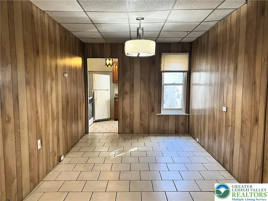 622 N Silk Street, Allentown, PA 18102 - Image #2