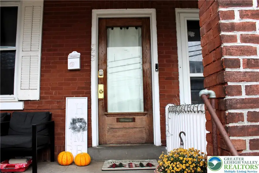 735 Fiot Avenue, Bethlehem, PA 18015 - Image #3