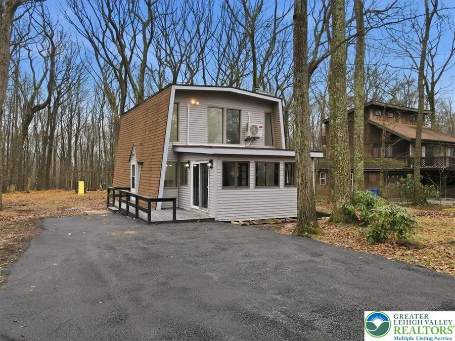 3217 Hamlet Drive, Coolbaugh Township, PA 18466 - Image #2