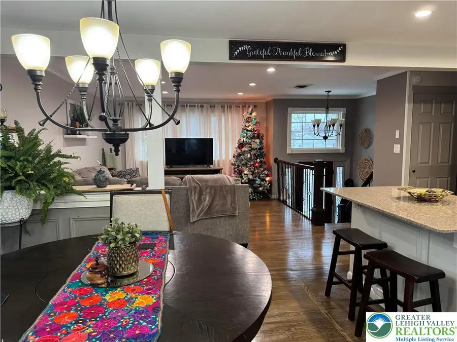 2820 Green Acres Drive, Dorneyville, PA 18103 - Image #3