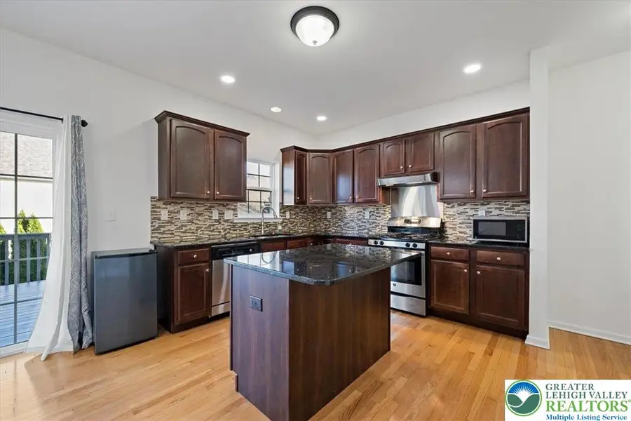 17 Stonecreek Court, Easton, PA 18045 - Image #3