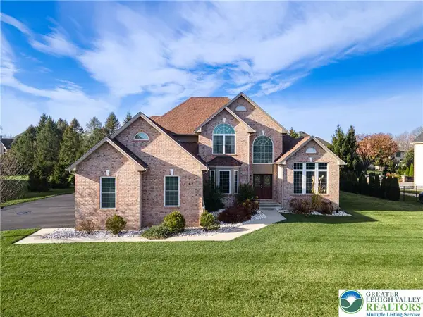 62 Surrey Drive, Palmer Twp, PA 18045