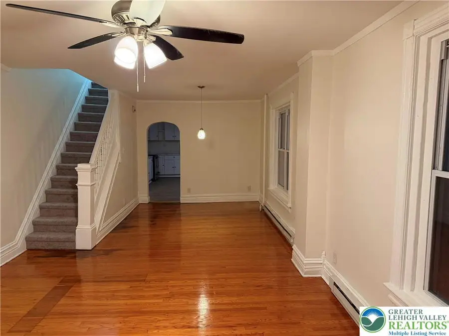 425 W Cedar Street, Allentown, PA 18102 - Image #3