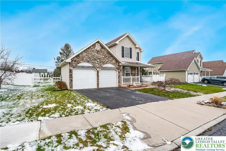 30 Crown Drive, Forks Township, PA 18040 - Image #2