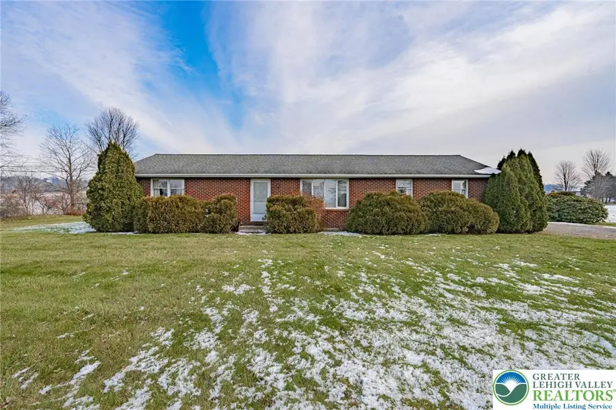 10108 Dietrich Road, Upper Macungie, PA 18031 - Image #3