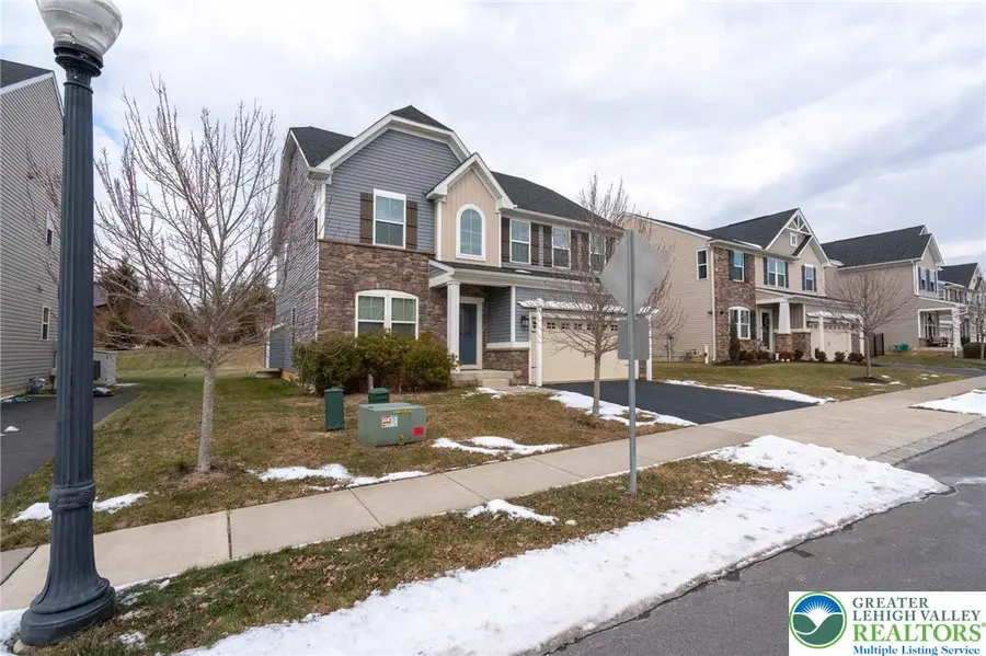 2584 Raya Way, Bethlehem Township, PA 18045 - Image #3