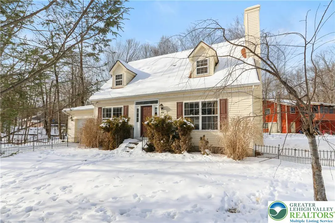 462 Country Place Drive, Coolbaugh Township, PA 18466 - Image #1