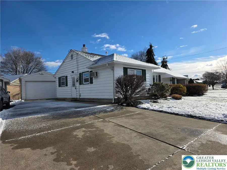 1958 Aripine Avenue, Bethlehem, PA 18018 - Image #2