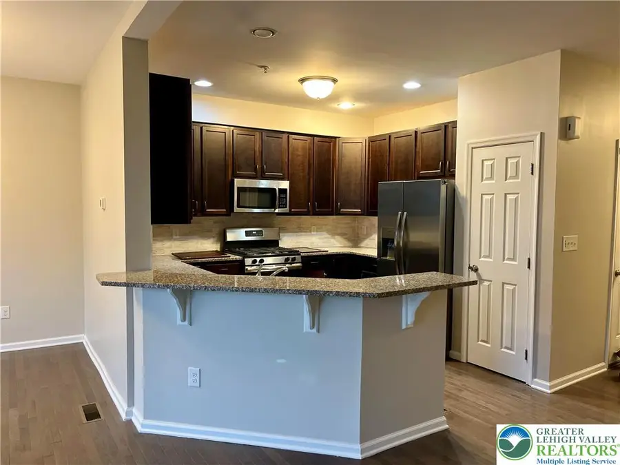 5376 Jutland Road, South Whitehall Township, PA 18104 - Image #3